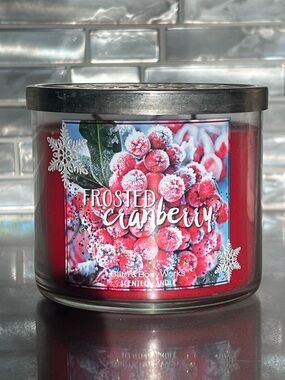 Bath & Body Works Frosted Cranberry Candle
